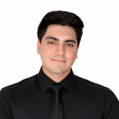 Alex Salinas Ponce, Ingeniero Informático
